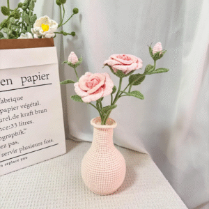 Crocheted Roses in Vase – Amigurumi Crochet Stuffed Animal Milnora