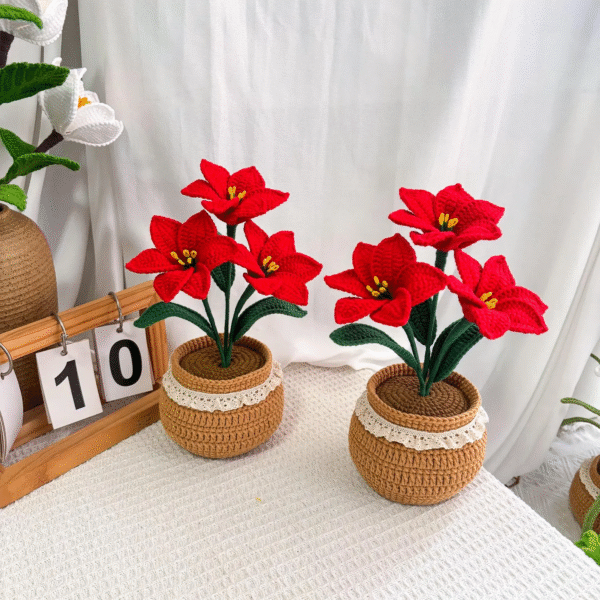 Crochet Red Poinsettia Flower – Amigurumi Crochet Stuffed Animal Milnora - Image 4